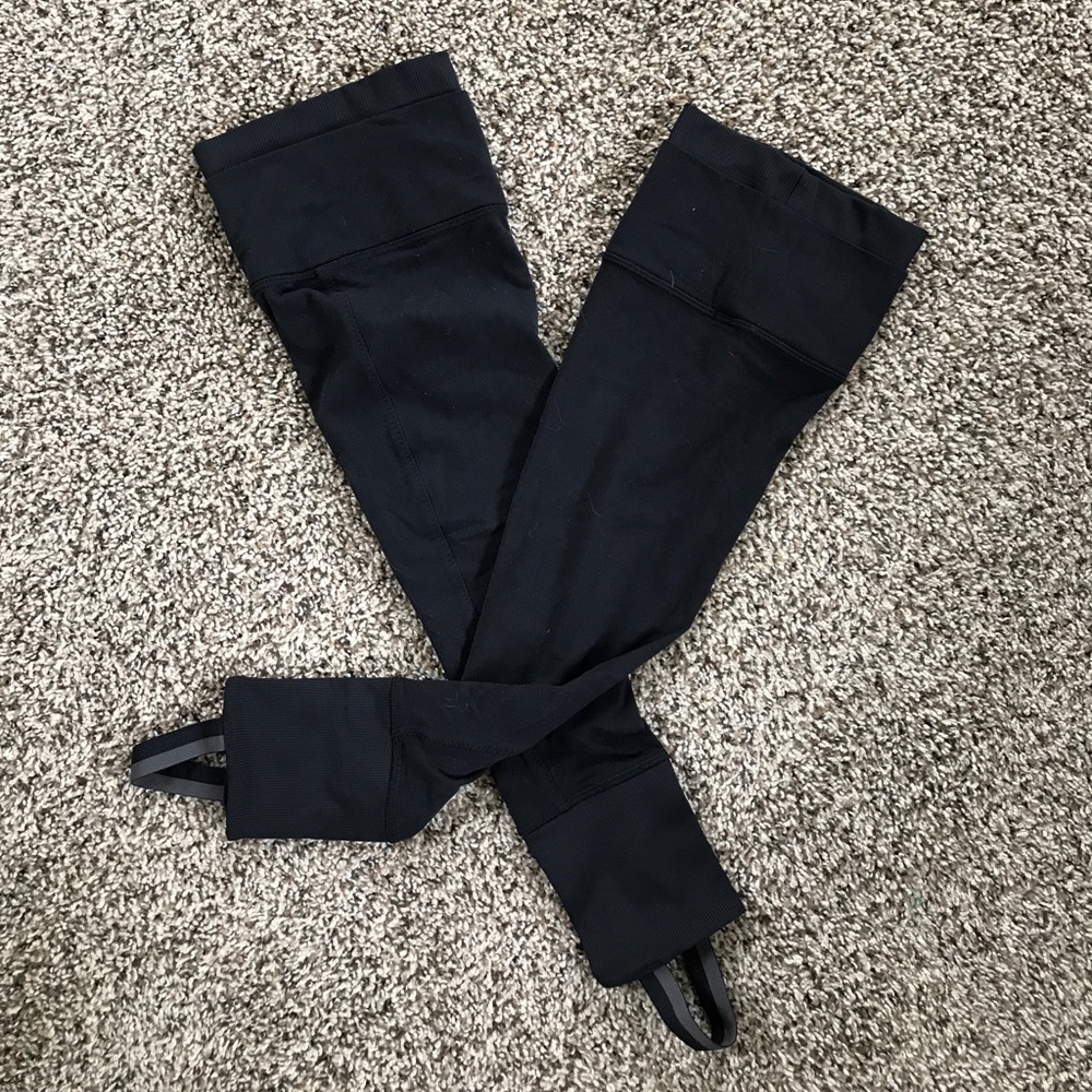 NWOT- lululemon leg warmers